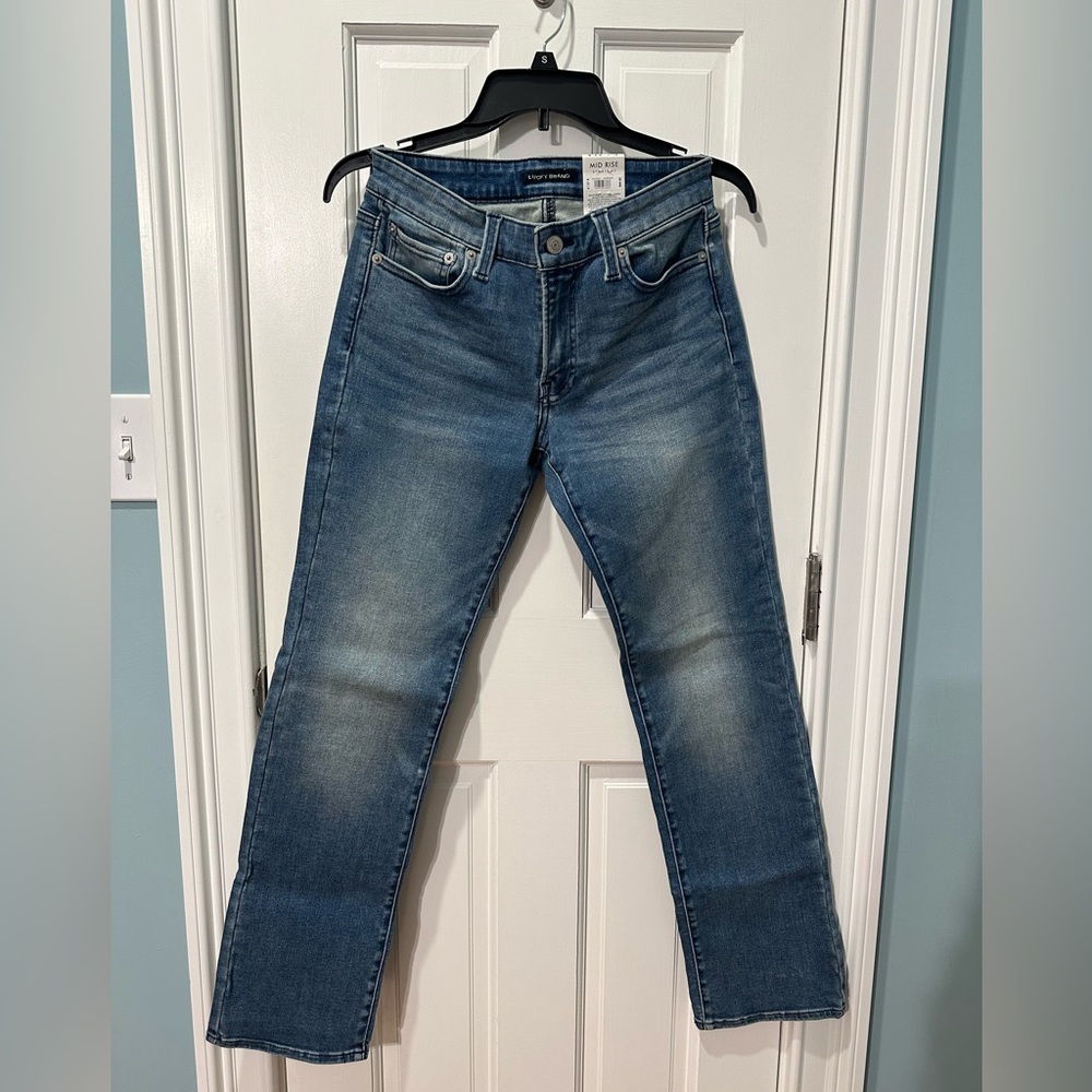 Brand new Lucky Brand Mid Rise Straight jeans - Picture 2 of 8
